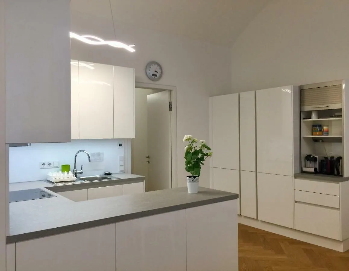Homestay Sisi Vienna Austria